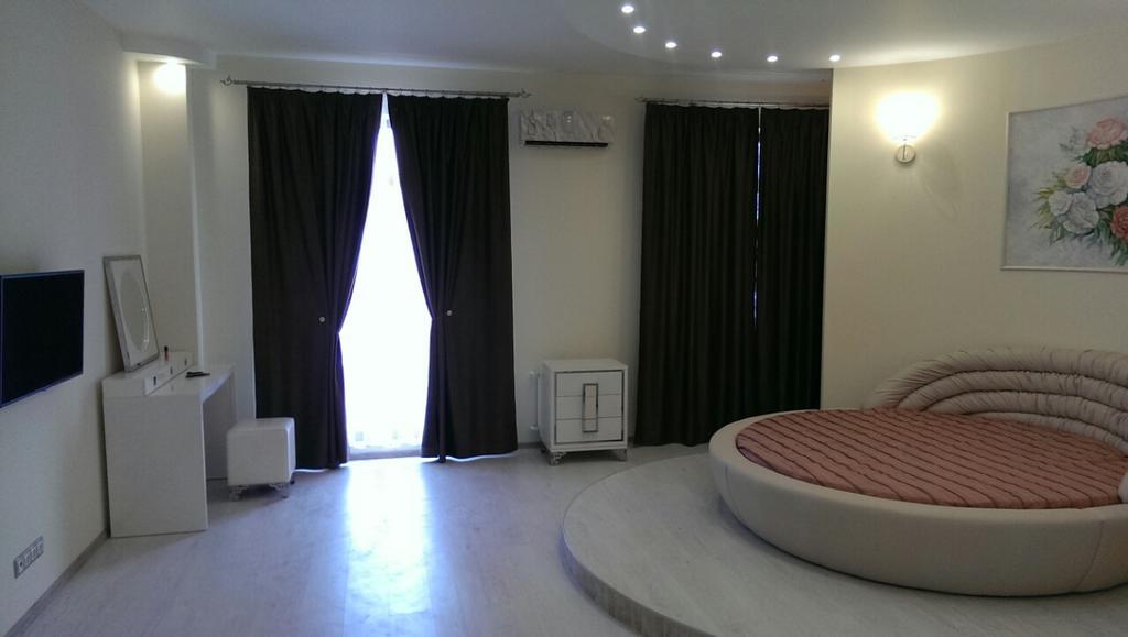 Apartment On Grecheskaya 5 Odesa Exterior photo